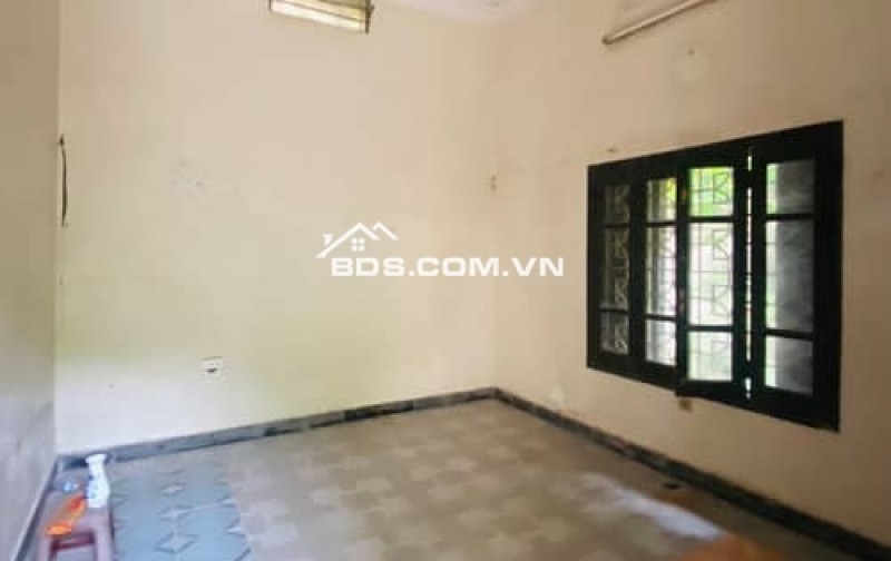 Bán Nhà Tây Hồ - Biệt Thự 3 Tầng Lô Góc 235m² Tại Xuân La Giá 75 Tỷ